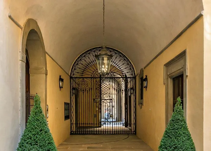 Apartament Borgo Albizi Penthouse - 360 Terrace View Florencja